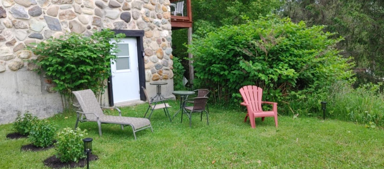 Condo Hotel Au Pied Du Mont Orford Exterior foto